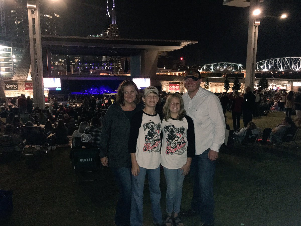 RCOII's tweet photo. Ready for @ChrisStapleton in Nashville for #Beanut's Birthday. @autobryan https://t.co/VnctURVQmF