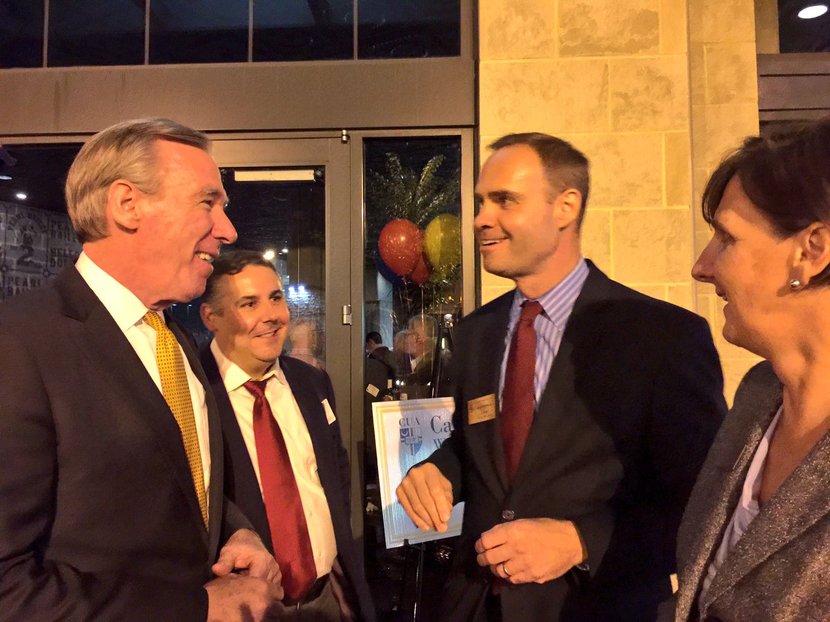 Excited to kick off #CardWknd16 <a href="/busboysandpoets/">Busboys and Poets</a> with #PresGarvey! 🎉