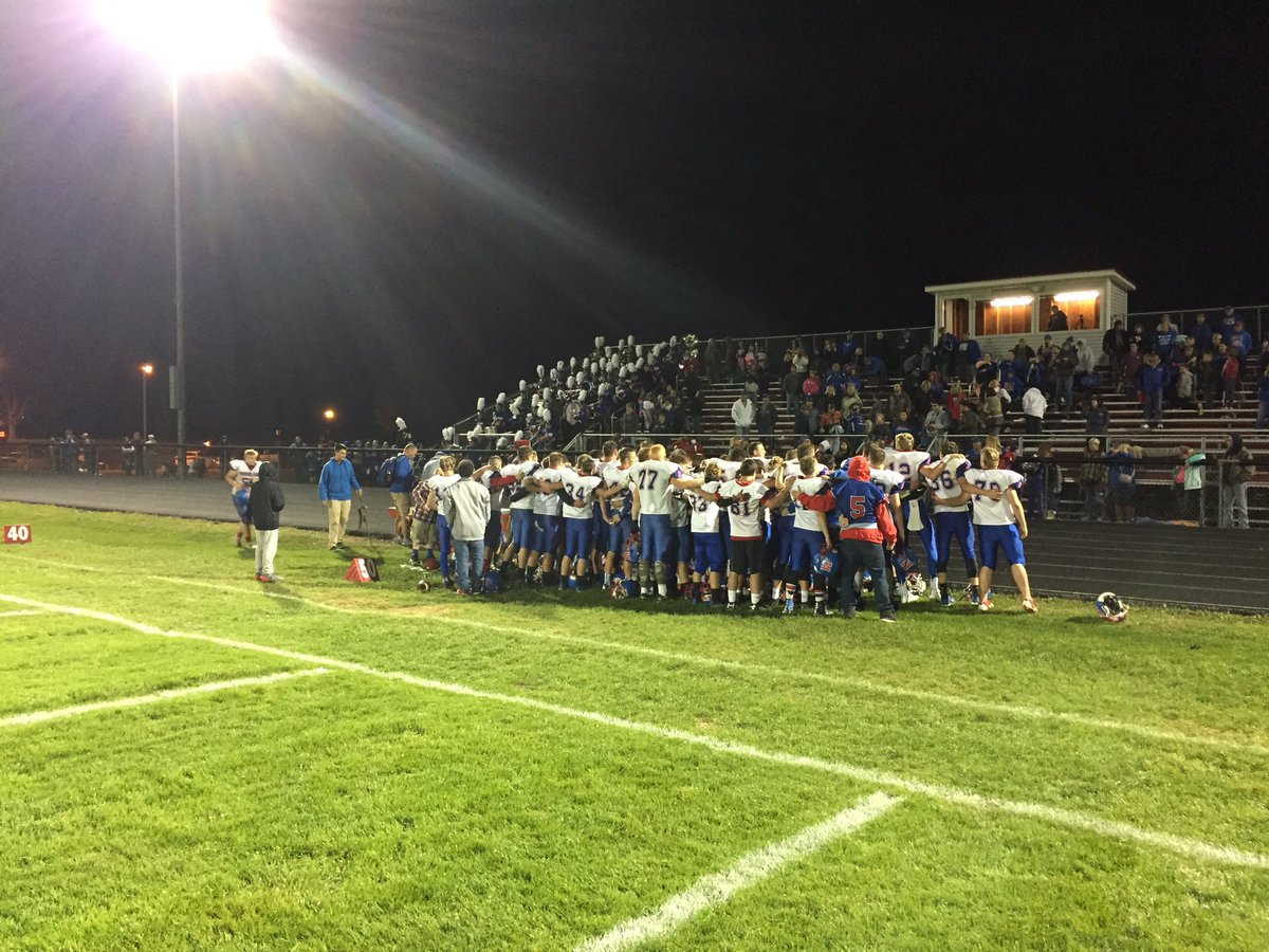 nate_huffman4's tweet photo. Congrats Fighting Scots. 42–9 over Fredricktown. #scotspride @hlsdsports @HighlandScots60 @scotfootballhhs https://t.co/KrfNQgbLMp