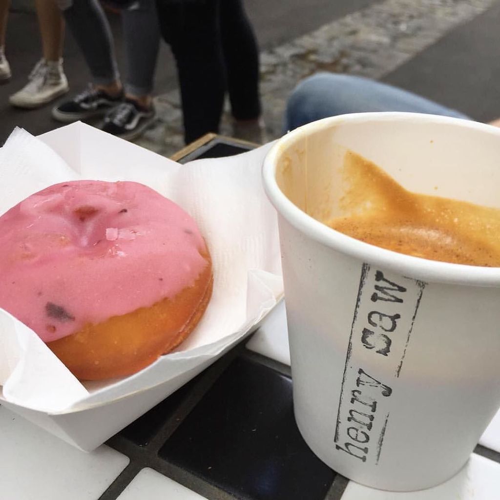 whatdidhenrysee's tweet photo. Slingin ☕️ and 🍩s et cetera til 2:30pm Sat AND Sunday 😁✌🏻️ #grandlane #offmurraystmall #be… https://t.co/UQNEURrCCY https://t.co/8Dzrjo9C8G