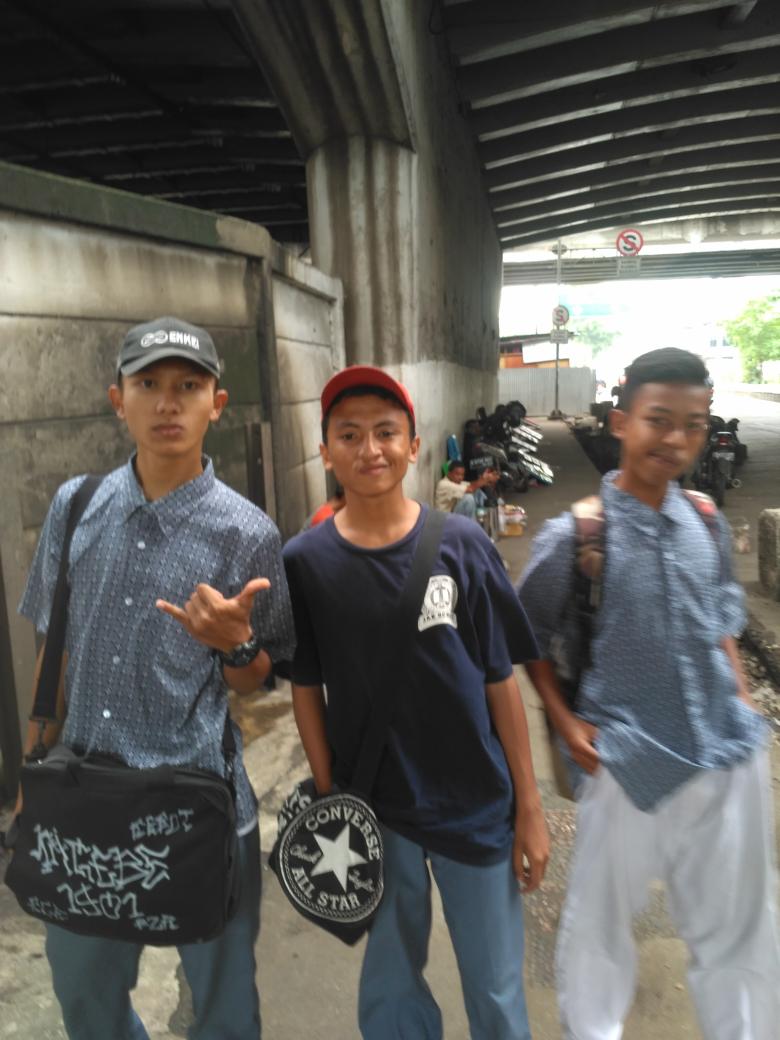 Buzter708_ tweet media
