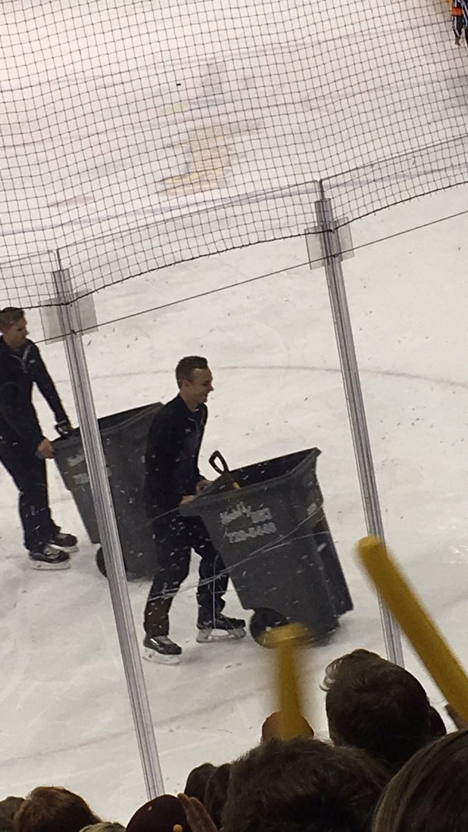 Andrew_Jugovich's tweet photo. @B_Wells24 is doing a great job shoveling the ice so @adamjohnson_7 can work on getting his hatty tonight #Bulldogs https://t.co/IEx2JDU4YF