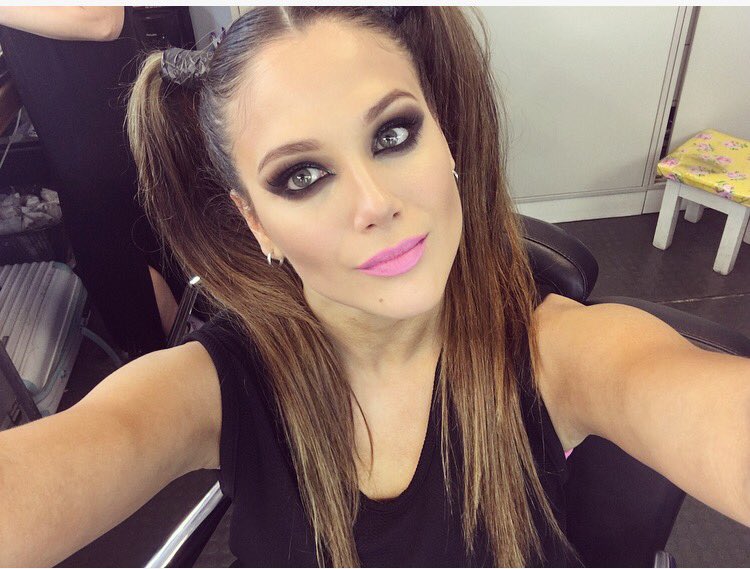 lomaspopucom's tweet photo. MUY DIOSAS LAS DOS , PERO ¿Quien te cae mejor?
 
Laurita Fernandez (RT)
Barbie Velez (MG)
 
NO TE OLVIDES DE SEGUIRNOS PARA VALIDAR TU VOTO! https://t.co/32bpREUe2K