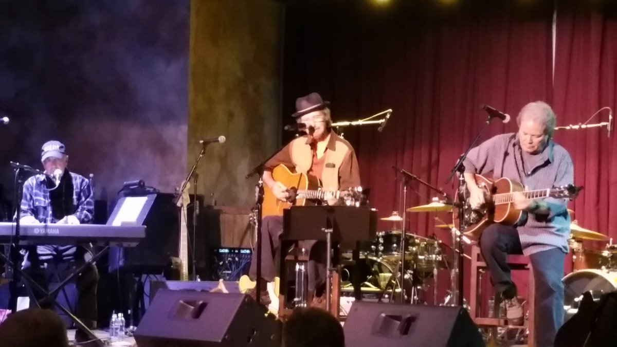 realDebCalvin's tweet photo. Tommy Talton, Scott Boyer and Noble C Thurman in the Vista Room. # vista room #LIVEINATL #ushouldbhere https://t.co/mVOj0Su1Ms