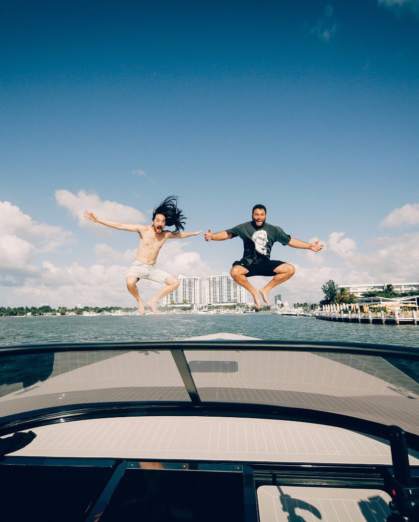 #aokijump #738. The Aoki x @davegrutman SS Groot Jump. Miami Florida. October 14, 2016. https://t.co/tqdWr4Gekj
