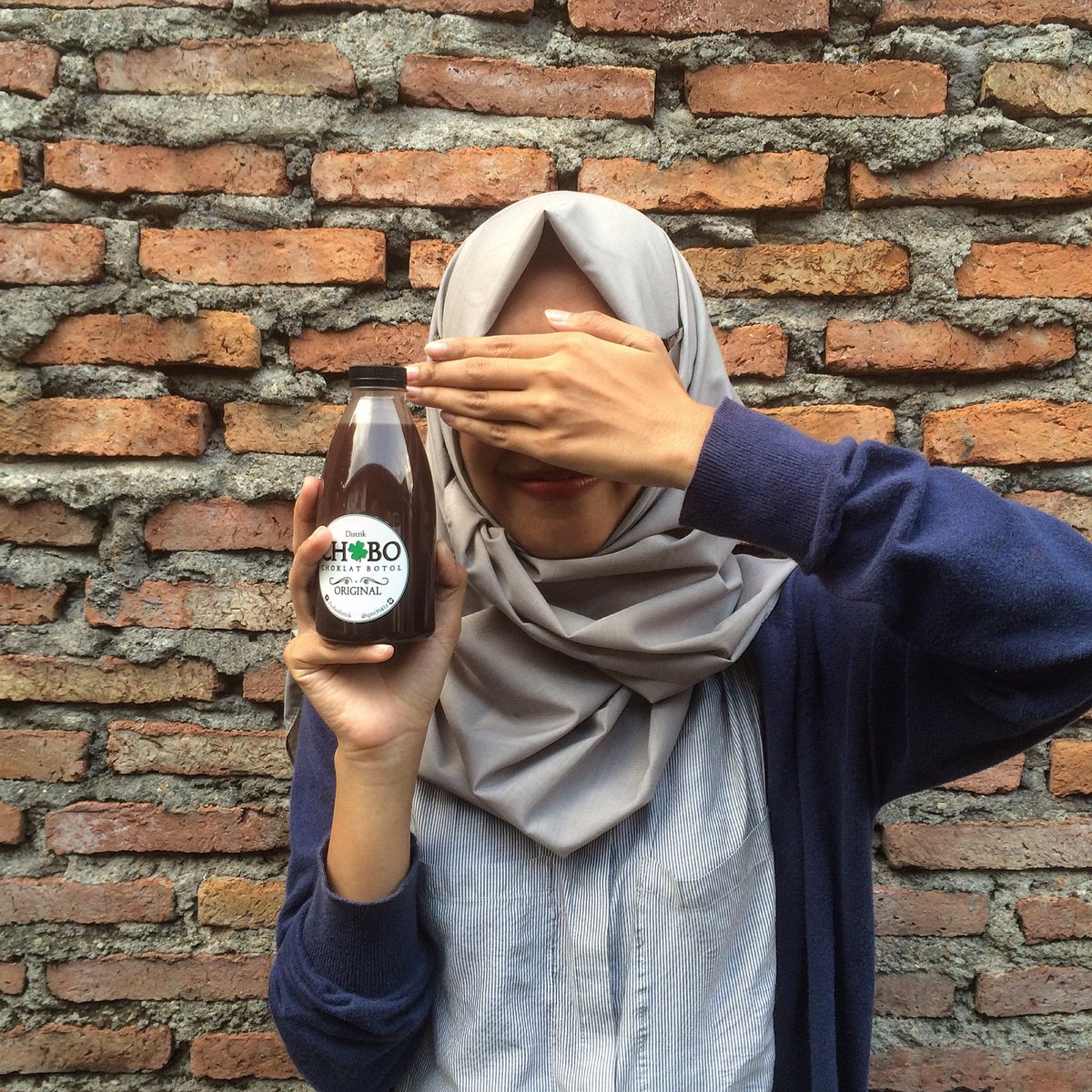 awas tekanan baper tinggi, atasi dengan minum choklat botol