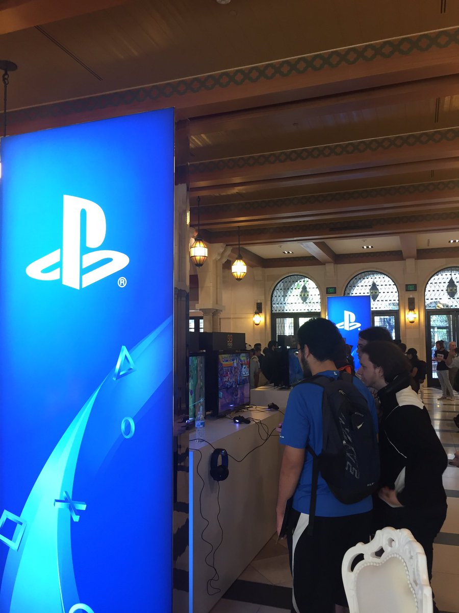 KianMirnezam's tweet photo. Future award-winner in the making? @scareality #cntv101 #indiecade #fraction3 https://t.co/DkL6F2LyEy
