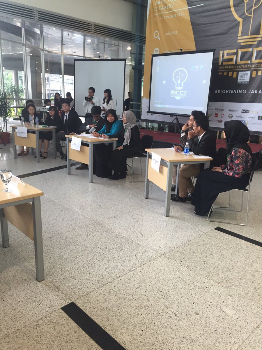 BASIS_Official's tweet photo. Final debate! #iscc2016 https://t.co/XGU11jb0lO