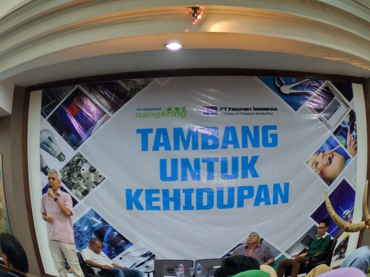 Pak Darul,  ketua Ikatan Ahli Geologi Indonesia di <a href="/kompasiana/">Kompasiana</a> #nangkring <a href="/IDFreeport/">Freeport Indonesia</a>  #tambanguntukkehidupan