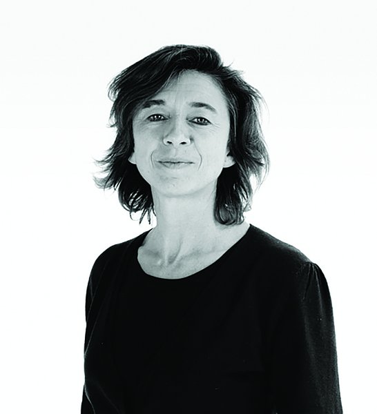 Strategies's tweet photo. Place aux femmes! Encore stéréotypés, les métiers du #digital comptent 27% de femmes, contre 48% ds l'économie. https://t.co/mZvakorgCu https://t.co/NNF6PWlaQX