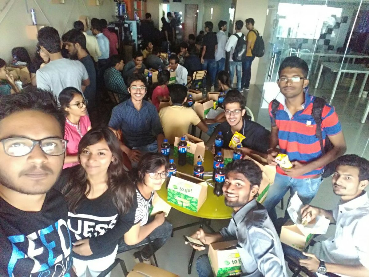 indraniltiwary's tweet photo. The free food.. <3 awesome learning experience and celebration.. #XamarinDevDays thank you #mstcindore for organizing this awesome event.. https://t.co/FibOftt8aQ