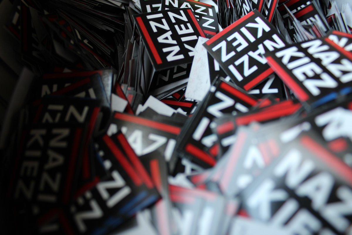 materialversand's tweet image. Zeigt, dass ihr da seid! Mit den handlichen "Nazi Kiez" Aufklebern, weiß jeder sofort was Sache ist. patrioten-propaganda.net/partner/twitte…