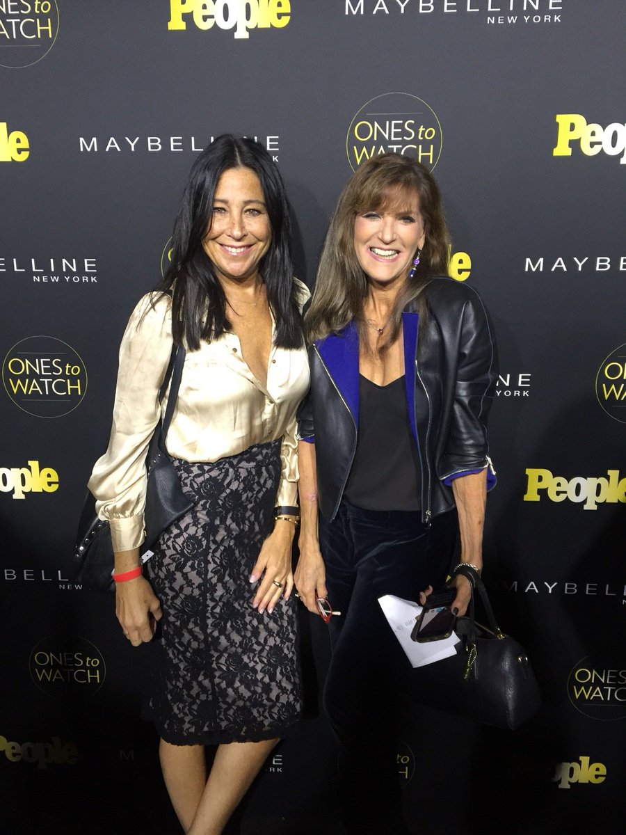 Girl power rules <a href="/people/">People</a> #OnesToWatch red carpet w/stars <a href="/MoMcCormick7/">Maureen McCormick</a> <a href="/VictoriahBech/">Victoriah Bech</a> via <a href="/TerriApple/">Terri Apple</a> <a href="/moniquemoss/">Monique Moss</a>