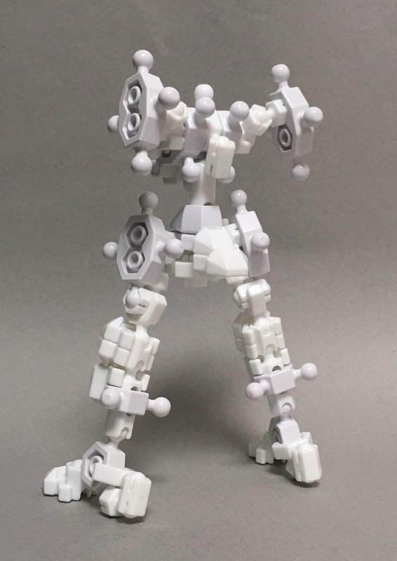 twrism's tweet photo. 唐突だけど自分も前回作った素体の組み方を貼ってみる。4枚目がわかれば後は適当でも何とかなる。
#ASOBLOCK #アソブロック https://t.co/IKwZ1NJROA