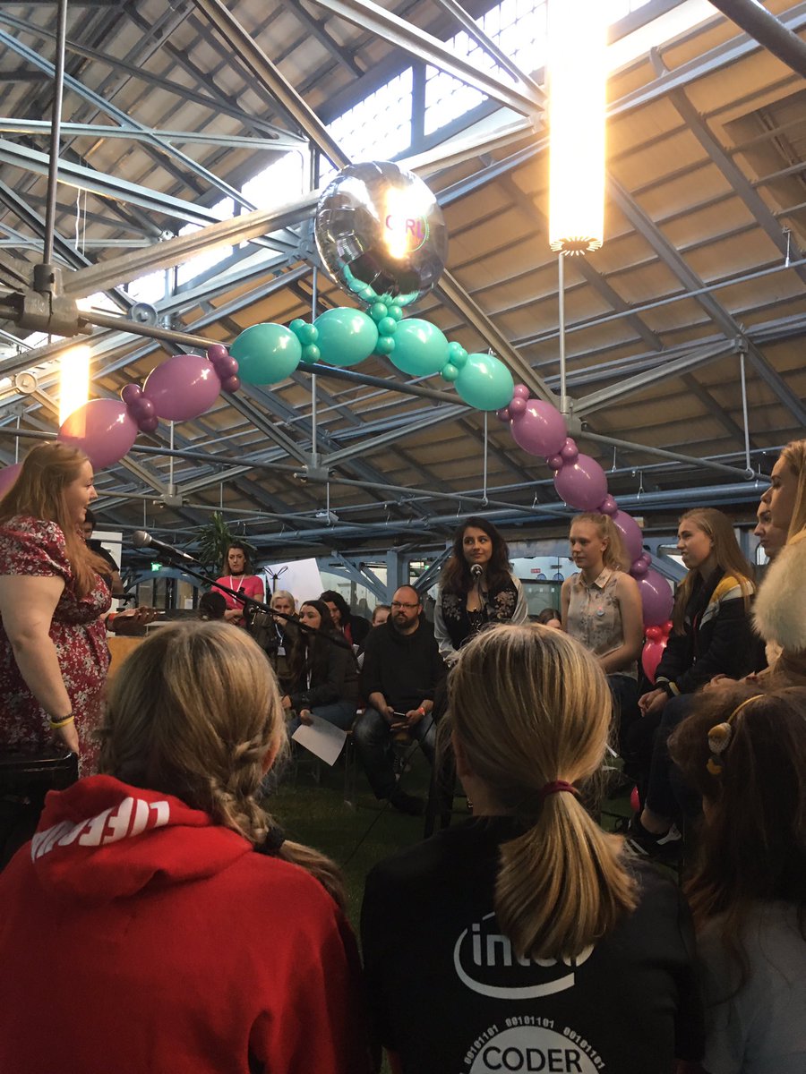 TeenTurn's tweet photo. Our panel are highlighting the variety of careers of working in #tech #CoderGirlHackDay #inspiration https://t.co/NS9tOFPrl0