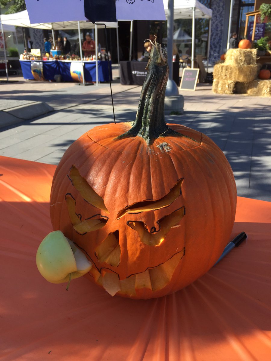 TBG_Canada's tweet photo. Join us at Harvest Festival @cfshopsdonmills today 12-6 #HarvestFestival #ExperienceShops https://t.co/WqMcu5dRi3