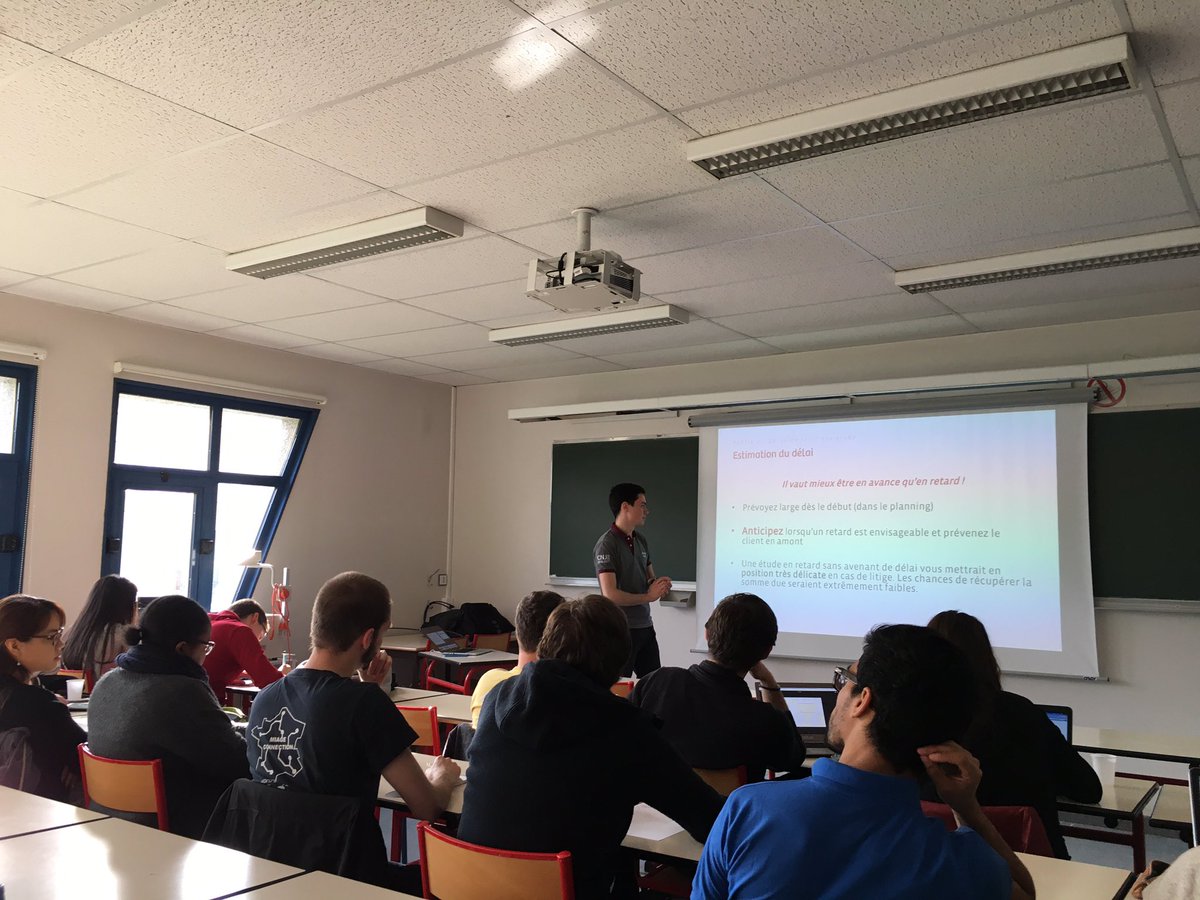 JB_CHAUVIN's tweet photo. Journée de formation par la @cnje au #MIC9 par @MIAGEConnection pour les Juniors du réseau ! Merci @guyotmaxime ! #etudes #tresorerie https://t.co/Jld2pv82uT
