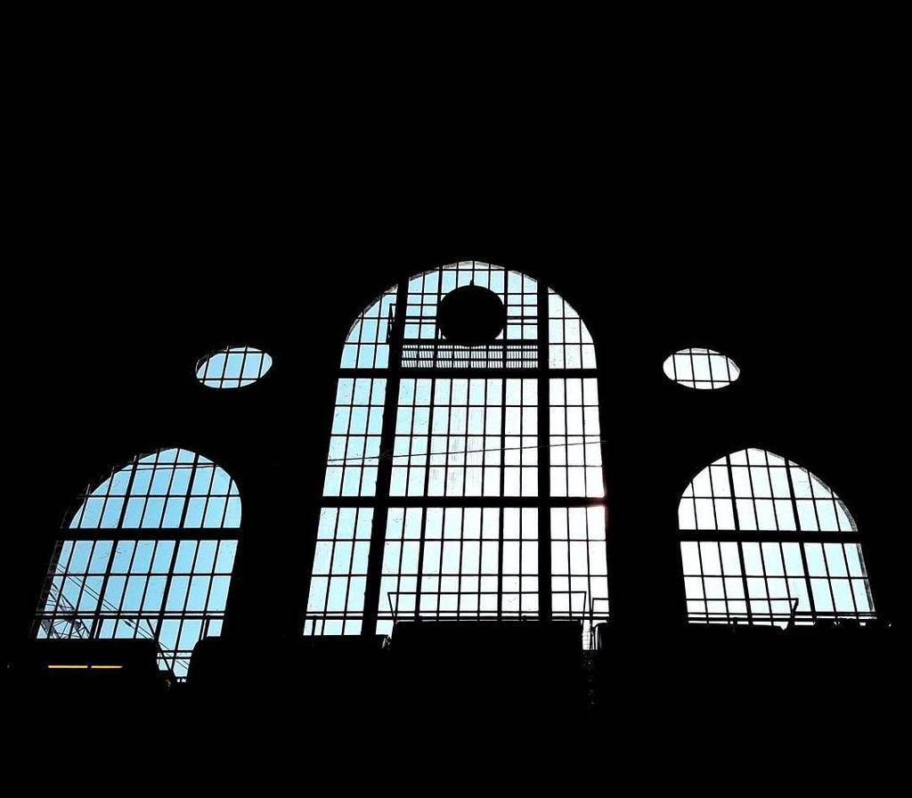 Crowley0002's tweet photo. #central #market #hall #budapest #full of #pople #vegetables #food #sausages #almostbw tou… https://t.co/bK6lrapSYq https://t.co/QwJ3yiHIBP