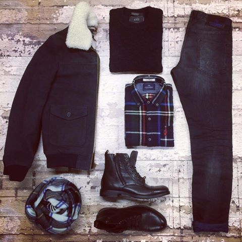 Wellensmen's tweet photo. Serving you Scotch and Boots! 
Shop Scotch: https://t.co/7TqCvDPSPb
Shop Boots: https://t.co/sgzYivaA17 
#WellensMen #ScotchAndSoda #Diesel https://t.co/2mQRSzfy4v