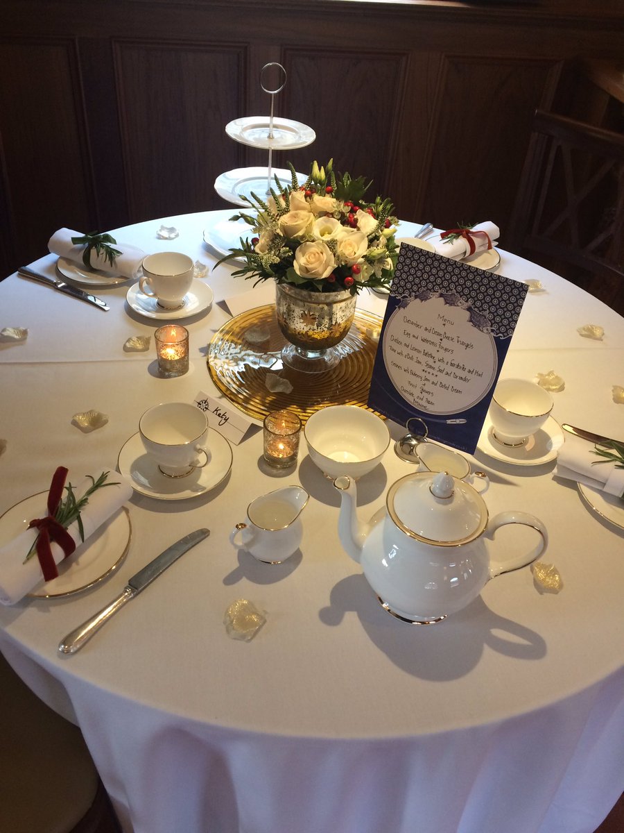 MrMJRichards's tweet image. Have a quintessentially #English #weddingbreakfast aboard the #Elizabethan which is part of the @TLCLdn fleet. See it today at the showcase!