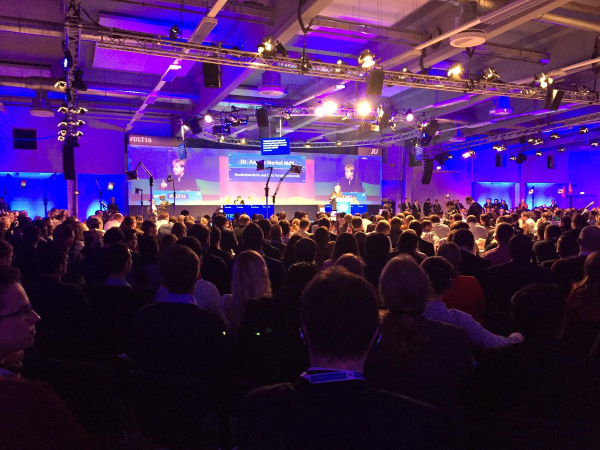 Die Bundeskanzlerin spricht beim #DLT16 zu uns. Starke Worte. Starke Kanzlerin!