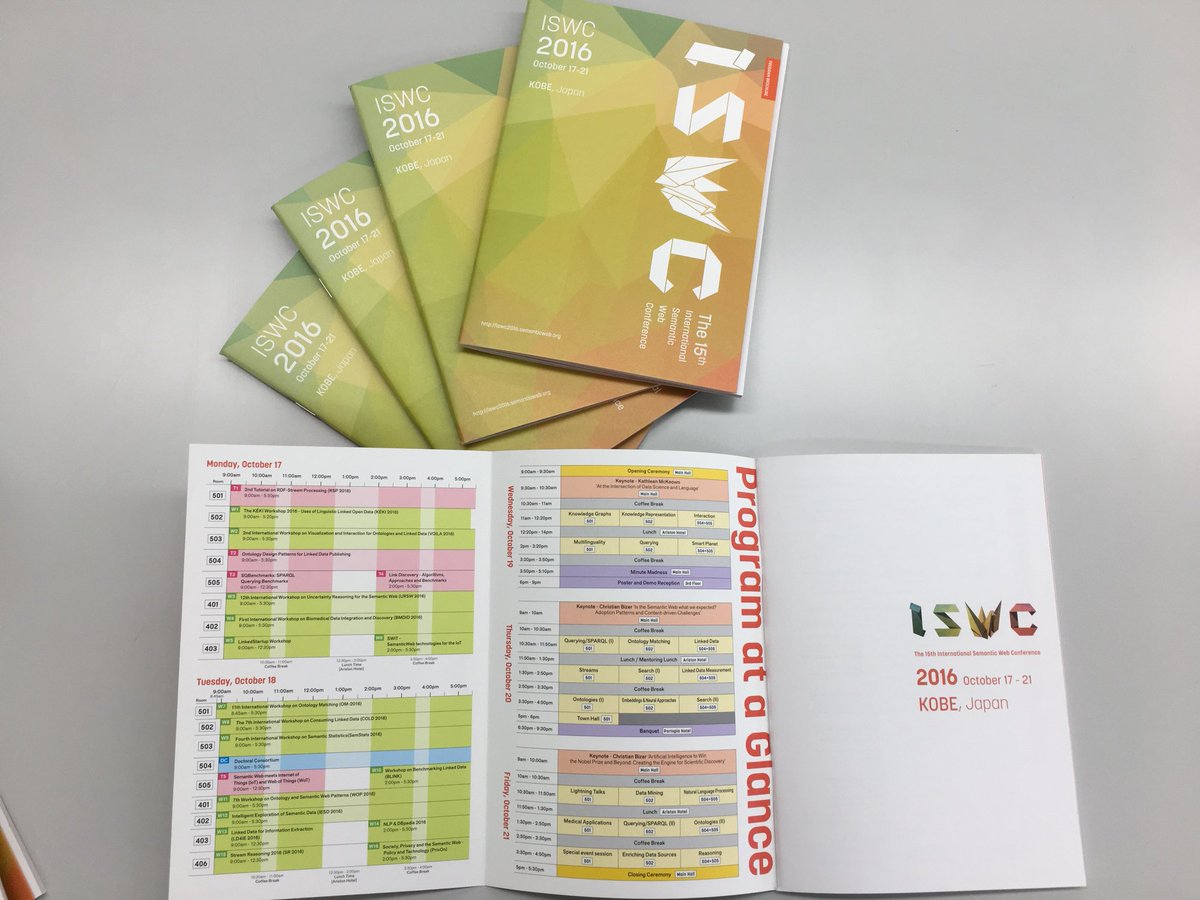 i2k's tweet image. ISWC2016の-1日目。関連イベントを横目に見ながら大量の荷物のチェックなど。プログラムがいい感じに仕上がっています。あしたは昼から総準備。 #iswc2016 #iswc2016jp