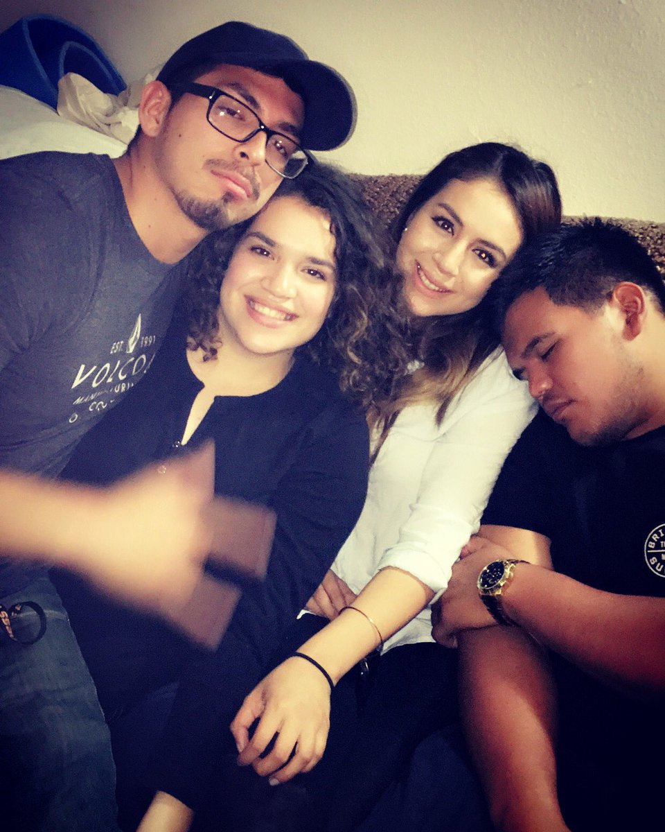 _lesliebravo's tweet photo. Just cause Natalie was in town. https://t.co/FBxlnj5dnX