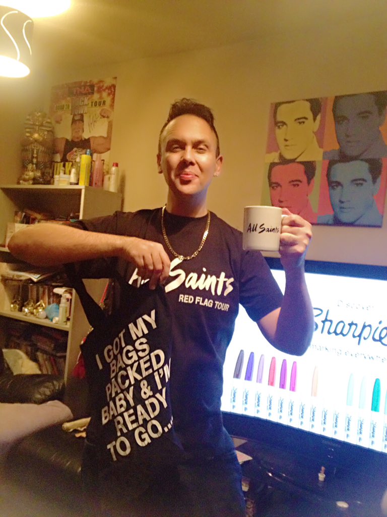 NeillNene's tweet image. Last night was amazing best gig ever @ShazAllSaints @melblatt @Nicole_Appleton @NatAllSaints 💛