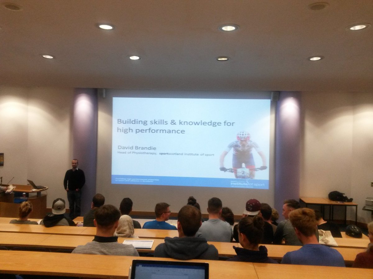 EmilPhysio's tweet photo. David Brandie from @sportscotland talking at the #SPSC16 about high performance @GCUPhysio @SPSC_2016 https://t.co/PEEdBLnndG