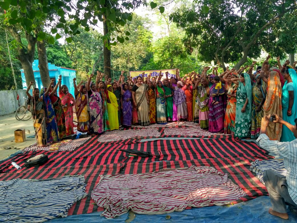 Actionaid India Irwd Woman Leaders Being Felicitated For Their Work And Efforts Towards Women Rights In Kalyanpur Block Samastipur Bihar Ruralwomen T Co 8fyr3u5gly Twitter