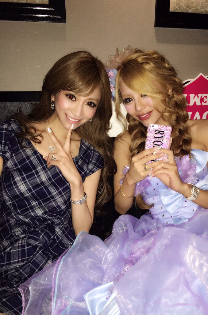 愛沢えみり 北新地 りょうちゃんbirthday 凄すぎ笑