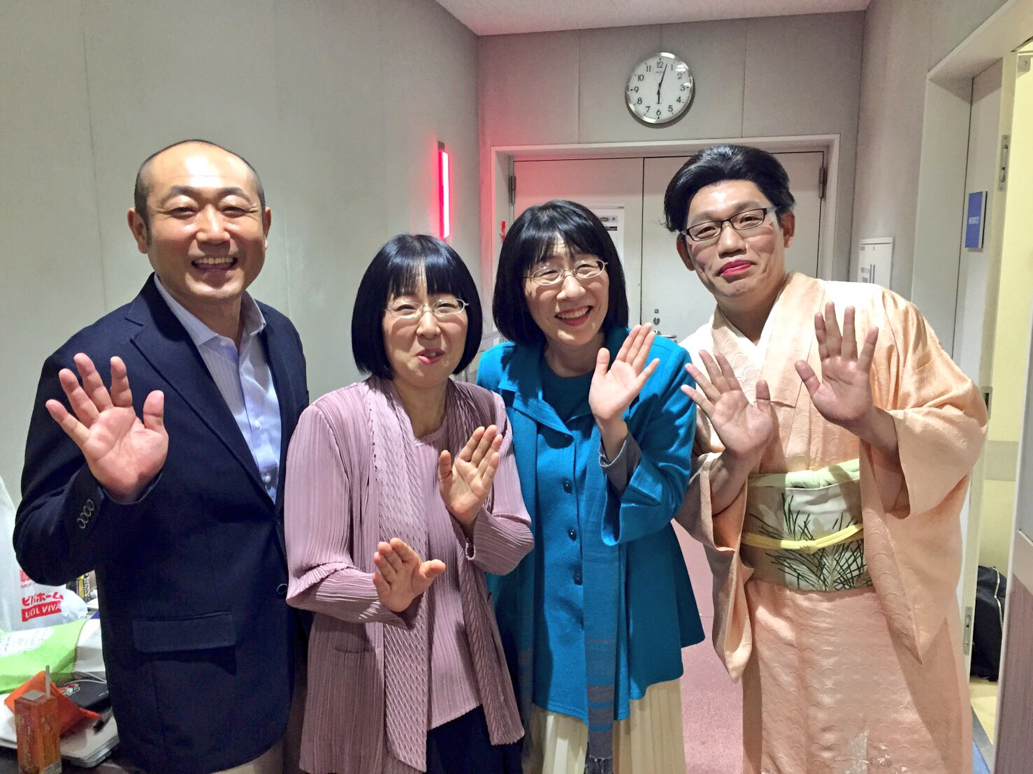 阿佐ヶ谷姉妹 ワタナベエリコ 超ハマる 爆笑キャラパレード で あの小林幸子さんとにんじゃばんばんでコラボさせて頂きました 里江と佐知子と幸子のコラボ ラスボスの歌 素晴らしかった 手を繋いで頂いたのですが お別れしてからも手からいい匂い