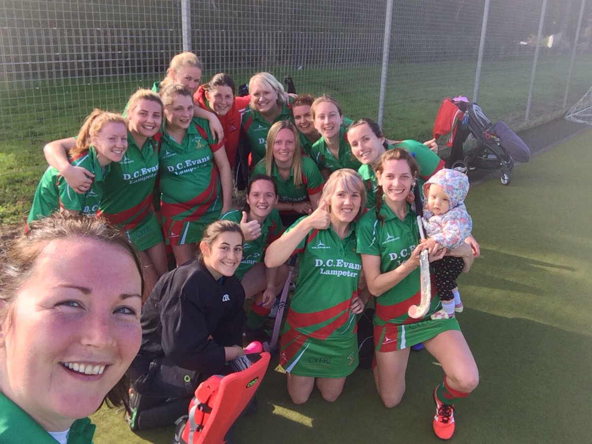 Gêm dda ennill 4-1 vs @NCEHockeyClub Dathlu yn y rasus llygod heno yn <a href="/LampeterTownRFC/">Lampeter Town RFC</a> Dewch draw 👍🐭