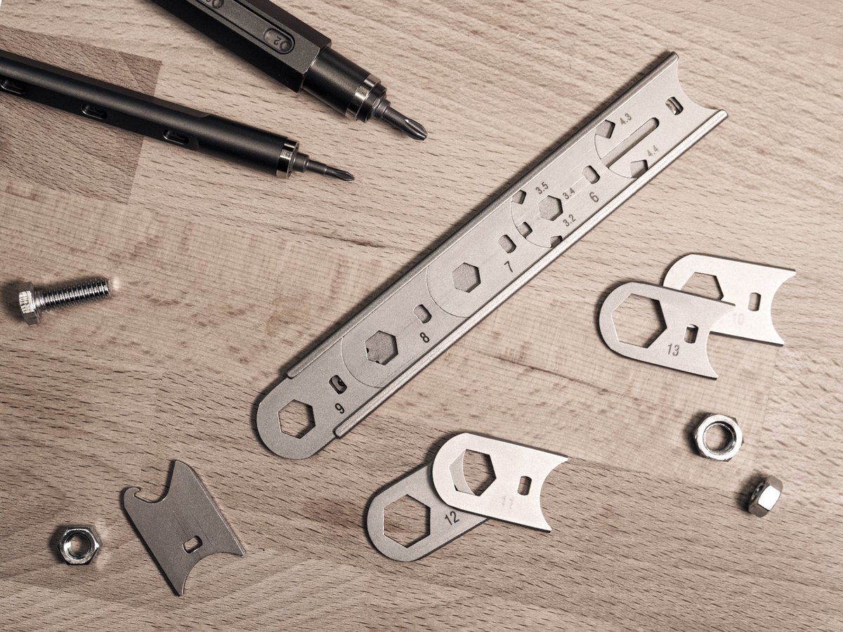 TecsetterDE's tweet photo. Kennt ihr schon die neue WRENCHit von Mininch? Das praktische Tool für Unterwegs. Ab 30. Oktober auch bei uns! #werkzeug #gadget #tecsetter https://t.co/usFr7TSDGF