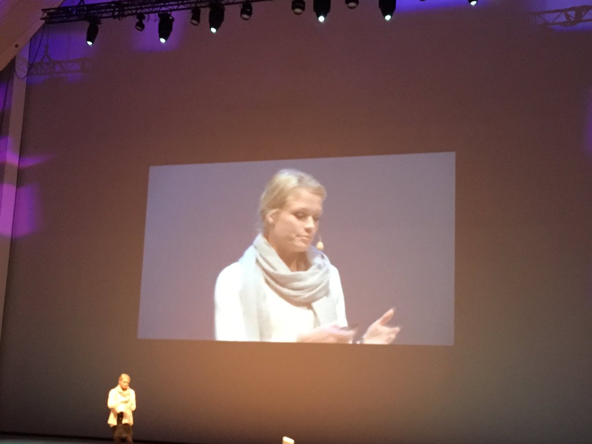MentalMoveFinl1's tweet photo. Ihminen ei kasva ruoskalla, mutta pelkkä lempeys on luottamuksen puutetta @MaaretK #TÄYSII2016 @KuitunenMarjo https://t.co/VcIhNHLiJ0