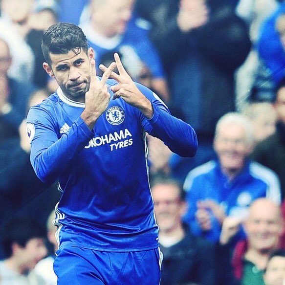 Footballogue tweet picture