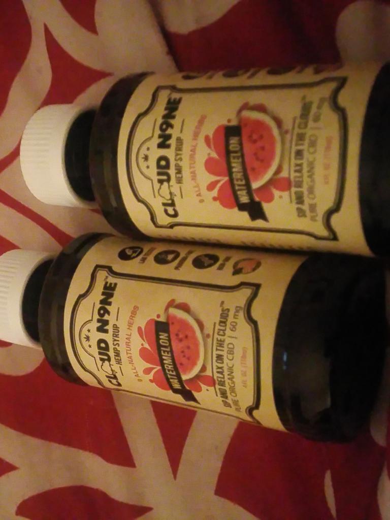 MaadHaTTaH's tweet photo. It came in the mail I already #pouredup @CloudN9neSyrup does it 4 me again https://t.co/bDumpk5R4W