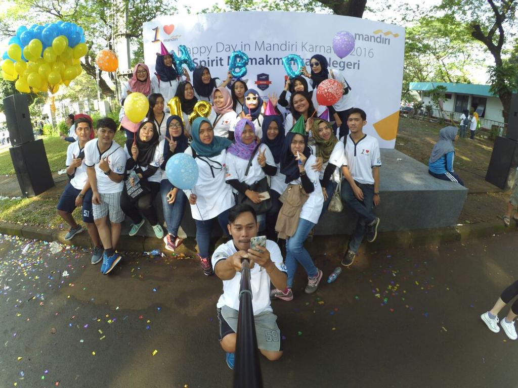 dianmargining's tweet photo. #mandirikarnaval2016 #wiramida @bankmandiri #wearemandirians #workingatmandiri at #mandirikarnaval https://t.co/KEk99gQTlL