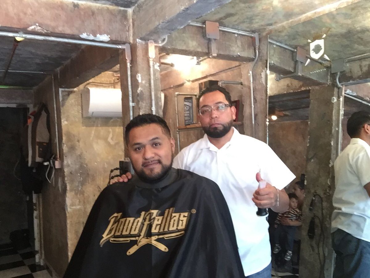 djpontamx's tweet photo. Gracias a @eldictadorbarberia por el corte para #DJponta son la mejor opcion en #CuautitlanIzcalli https://t.co/J98fiFJ05U