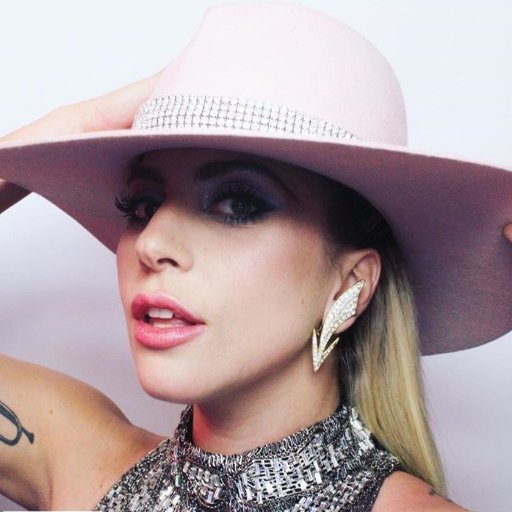 loveGagaBieber's tweet photo. #MonsterFollowParty
1. Follow me
2. RT if you love Gaga
3. Follow everyone who RTs
#EMABiggestFansLadyGaga
@ladygaga https://t.co/NvEjLrnOOg