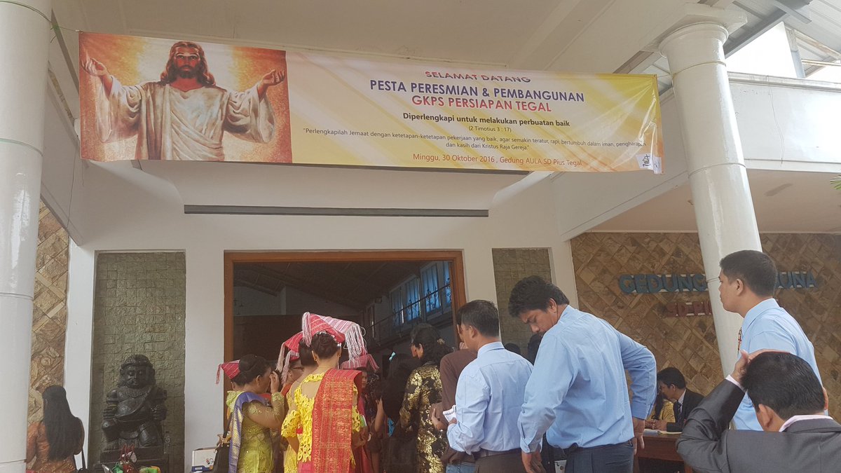 Peresmian GKPS Tegal dilaksanakan di Aula SD Pius, Tegal, dengan pengkhotbah Ephorus GKPS, Pdt. M. Rumanja Purba