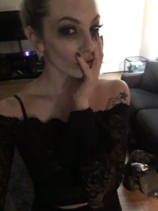 Post glasgow last night... https://t.co/qdwDaCR3ER<a href="/tag/onmfc"class="tags"><span>#onmfc</span></a>