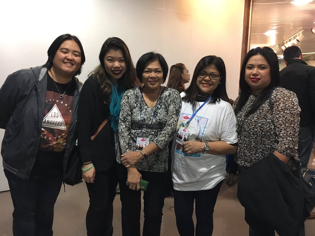 mengdv's tweet photo. thanks for the support @GlobalJCholics ! Enjoy the show #3in1plusOnePakGanern #NYC #USA #tribecaPerformingArtsCenter https://t.co/l6T1uriqLL