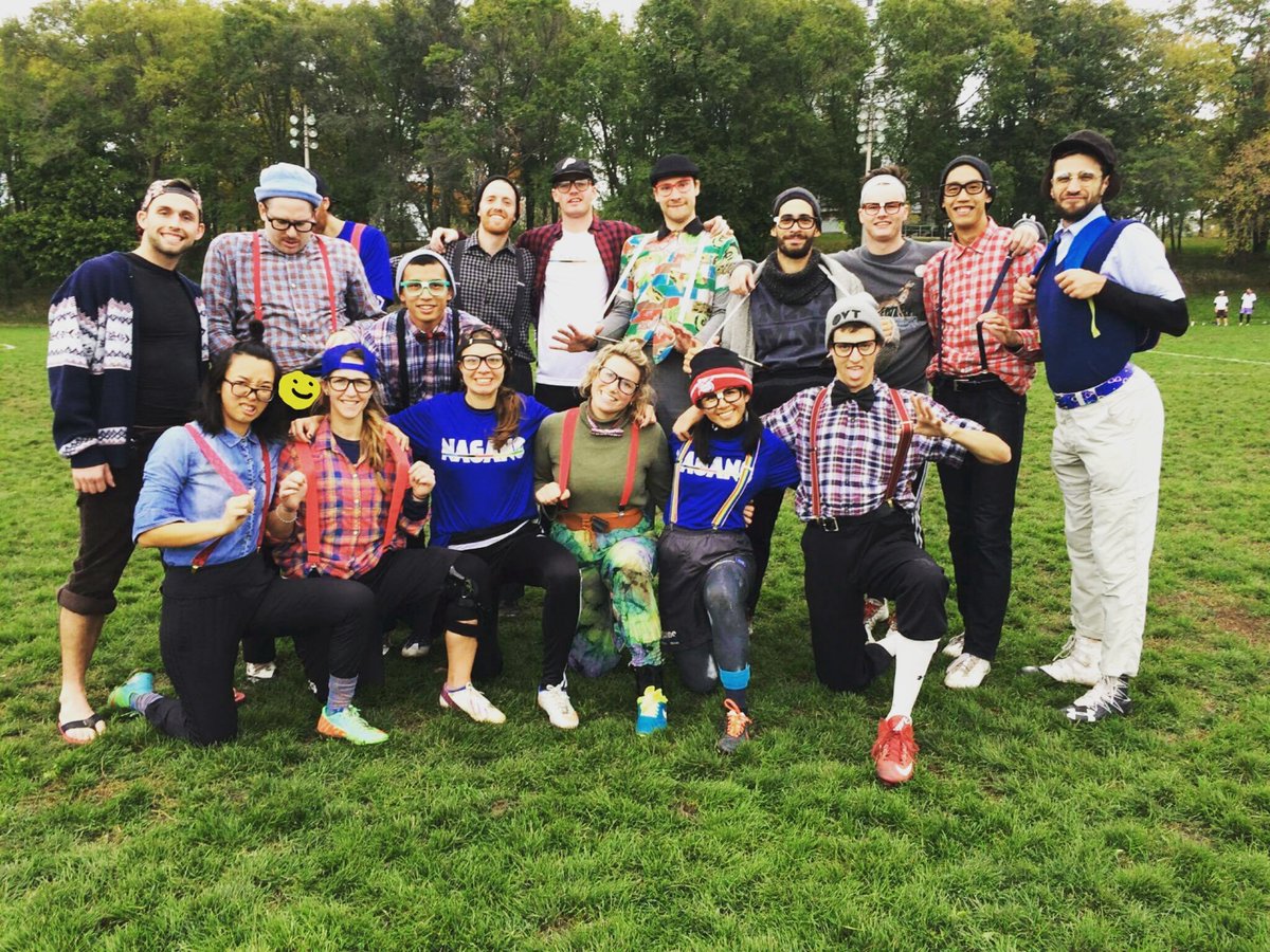 In typical '98 fashion the naga-nerds rocking day 1 of #goosebowl