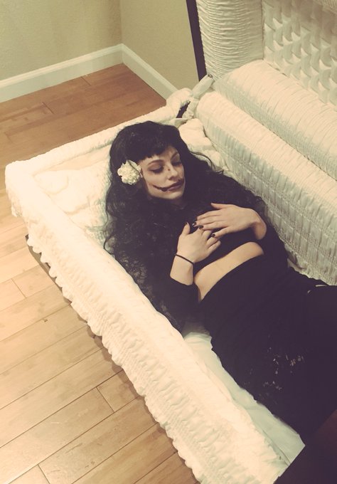 R.I.P. https://t.co/LCselsBhII<a href="/tag/lezvr"class="tags"><span>#lezvr</span></a>