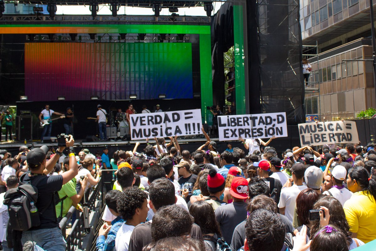 Sinmordaza's tweet image. ¡Libertad es expresión! ¡La música es libertad! Nos vemos mañana en la Alfredo Sadel a las 12 pm. #TuVozEsTuPoder