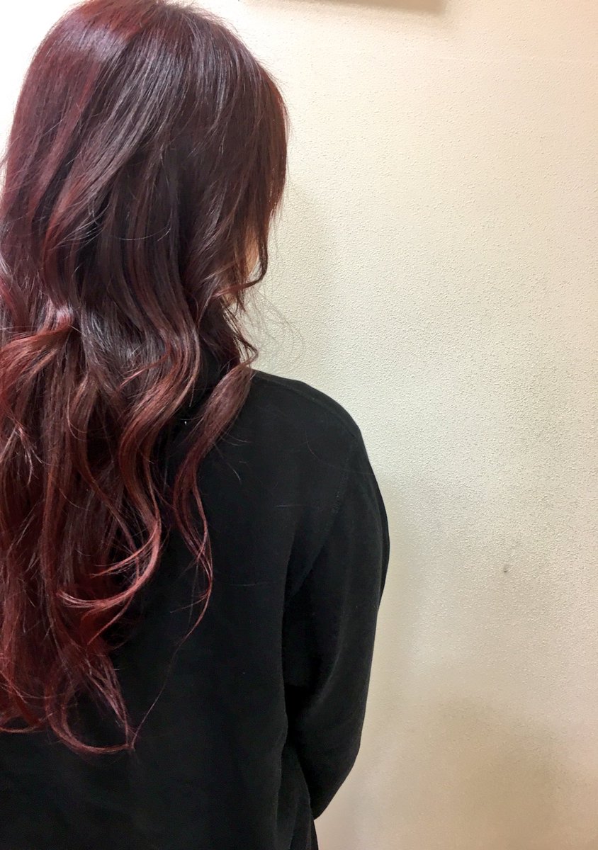 尼崎 美容室 アールヘアメイク בטוויטר 秋色ヘアカラーはラズベリーのようなかわいい赤紫をいれちゃいましたーー ٩ ๑ ๑ ۶ マニキュアでいれたので 色落ちしにくいです いつもありがとうございます ヘアカラー 美容室 尼崎 アールヘアメイク