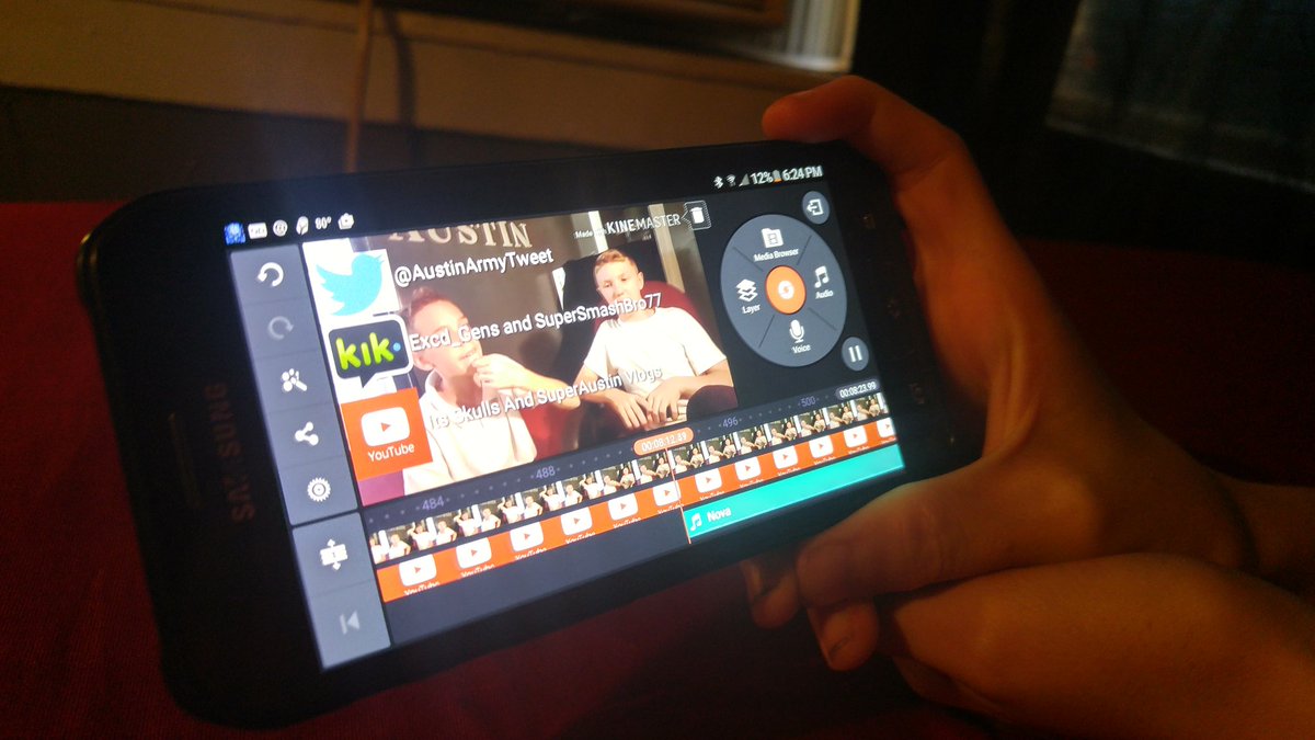 AustinArmyTweet's tweet photo. Me &amp; Justin Editing our Video For The new channel #7pm EST! https://t.co/Kr5bn0N4mE