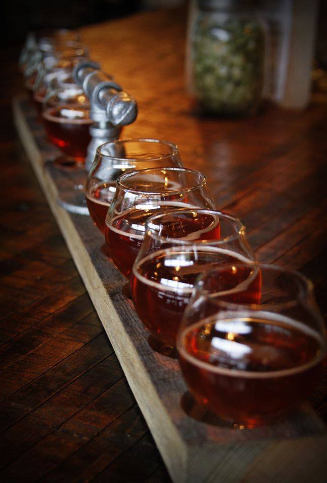 BlackShirtBrew's tweet photo. Saturdays are for flights!
#flightclub #youhavetoflight #Denver #beer #theredaleproject https://t.co/TjFx6KAK69