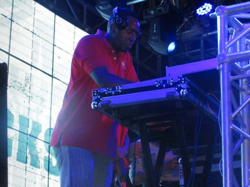 enthusemag's tweet photo. #extracoldblockparty
#ExtraColdBP
#EXTRACOLDCASTLELITE
#castleliteunlocks
#castleliteextracoldblockparty
#extracol… https://t.co/NMFeLFs6Jl